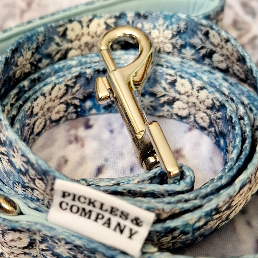 Frosty Snowflakes Printed Webbing and soft Neoprene Dog Lead